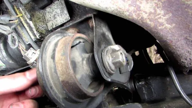 Left Engine Mount Replacement